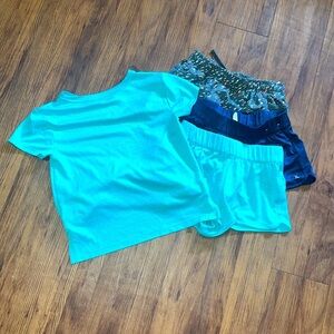 Bundle Xersion shorts for youth girl.